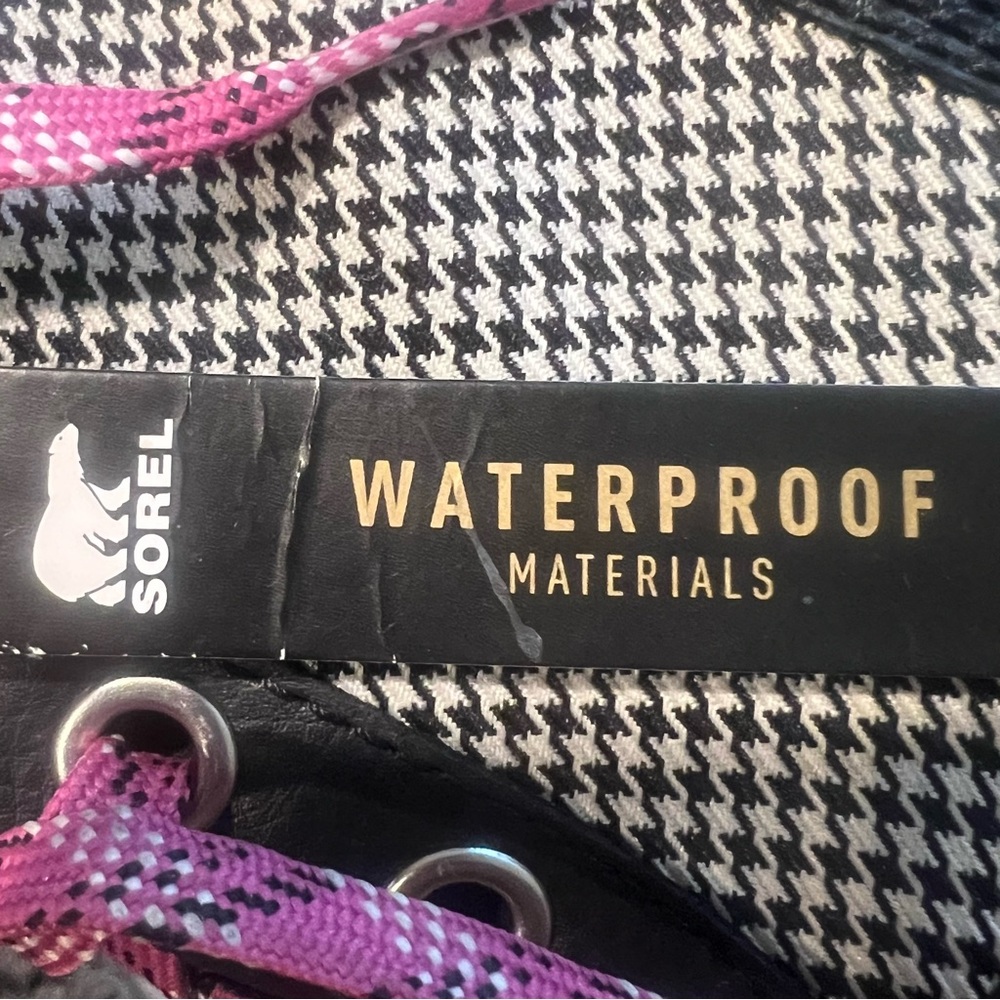 Sorel Black and Pink Houndstooth Combat Boots - Picture 10 of 14